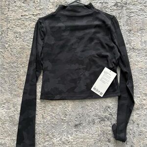 size 10 lululemon all aligned mock neck LS